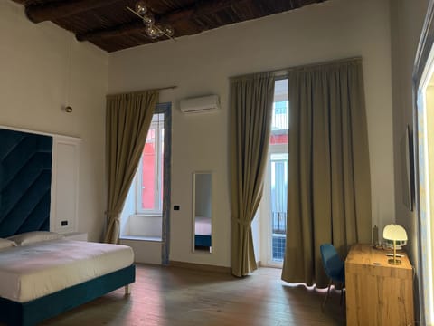 Junior Room, City View | Desk, laptop workspace, soundproofing, iron/ironing board