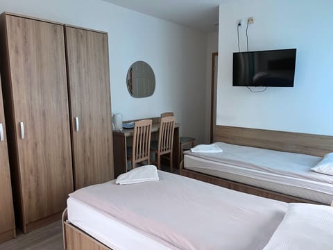 Standard Triple Room, Balcony