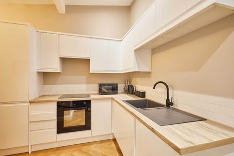 Parkside Apartment, Middlesbrough - Host & Stay