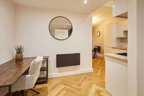 Parkside Apartment, Middlesbrough - Host & Stay