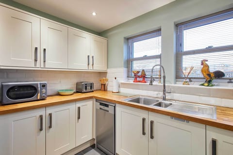 The Annex, Jedburgh - Host & Stay