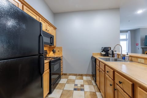 Well equipped kitchen