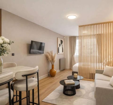 Welcoming property near Montmartre! 