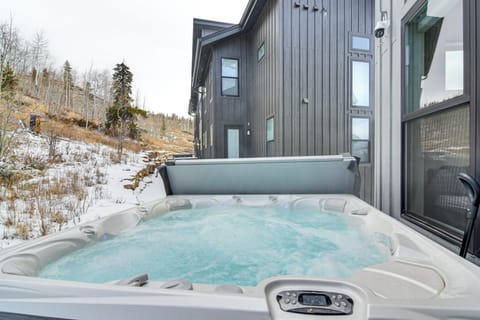 Fraser Vacation Rental | 3BR | 3.5BA | 2,000 Sq Ft | Stairs Required