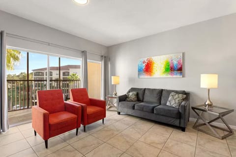 Bright open living room with plenty of seating - perfect for relaxing!