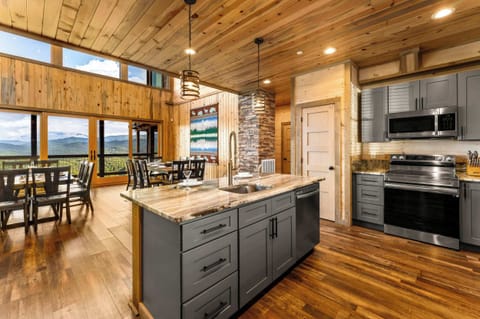 Gourmet Kitchen Fully Equipped for Every Occasion