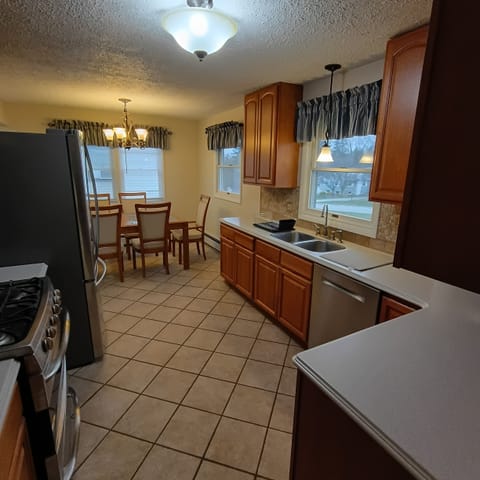 Fully equipped Kitchen- cookware, bakeware, crockpot, blender, and more.