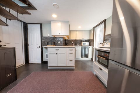 Guesthouse full kitchen