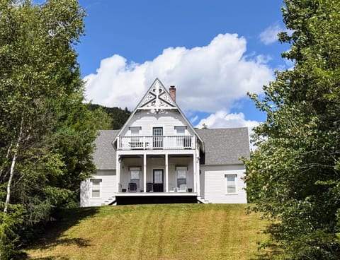 The Gingerbread House in Bretton Woods overlooking the ski slopes!