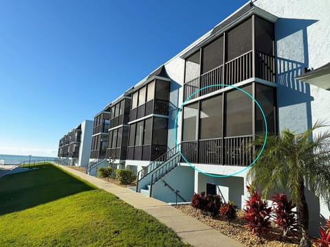 La Coquina 2BR – Beach, Pool & Sunsets (6122)