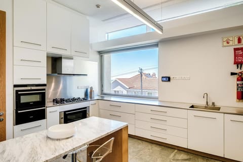 Villa, Accessible | 4 bedrooms, desk, Internet