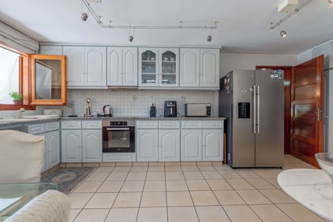 Bright, Spacious and fully equipped Kitchen space available to prepare your meals