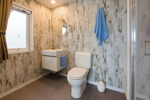 Comfort Chalet | Bathroom