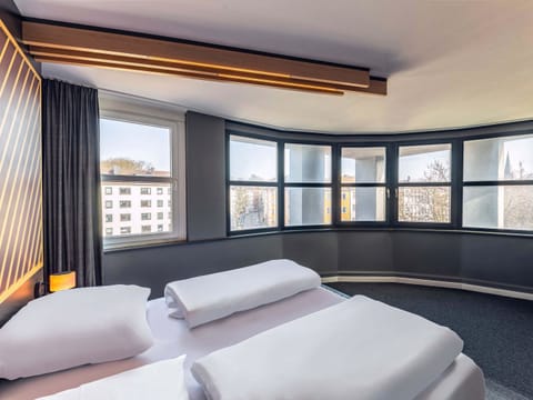Premium Double Room | Desk, blackout drapes, iron/ironing board (on request), WiFi (free)