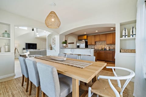 This dining area is located off the kitchen