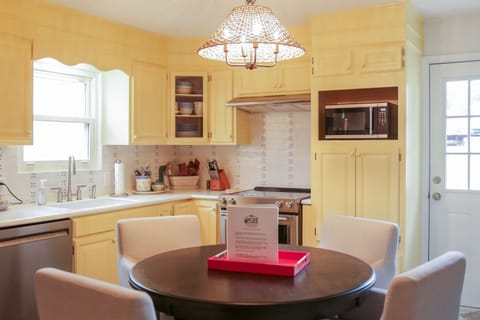 Kitchen and dining area 