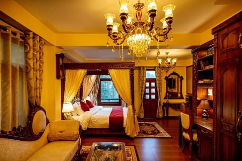 Royal Room | Free WiFi