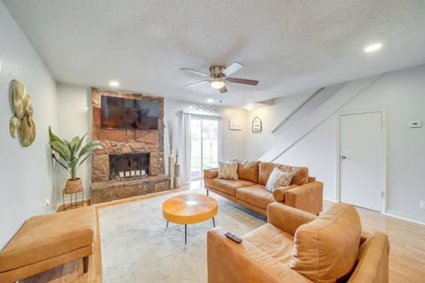 Apartment (2 Bedrooms) | Front of property
