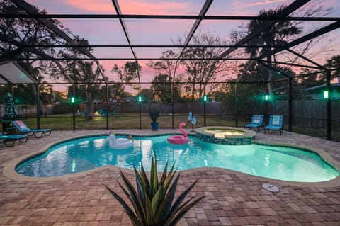 Imagine ending your day with a dip in this heated saltwater pool & spa to relax!