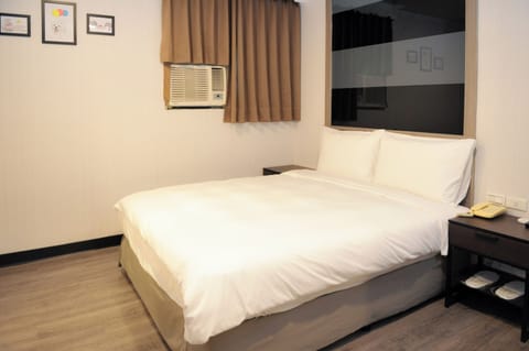 Classic Double Room | Free WiFi