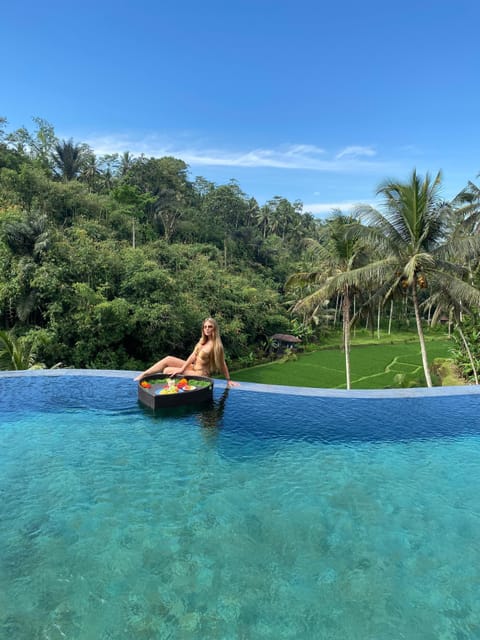 Infinity pool