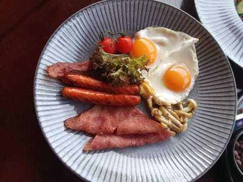 Breakfast meal