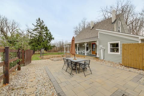 Zionsville Vacation Rental | 3BR | 2BA | 2,070 Sq Ft | 3 Steps Required