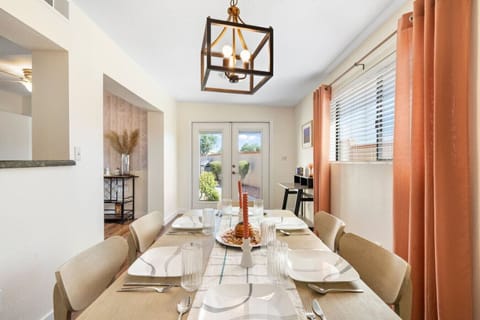 Gather around for memorable meals with stunning views and stylish decor!