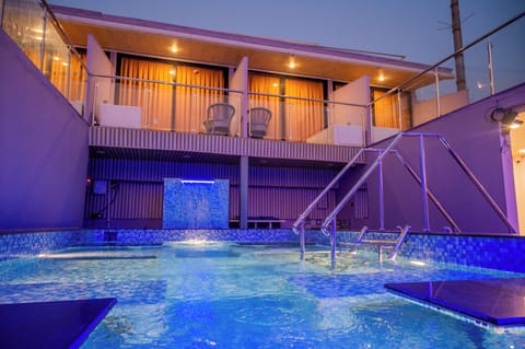 Deluxe Sea View Room with Balcony and Open Jacuzzi | Free WiFi