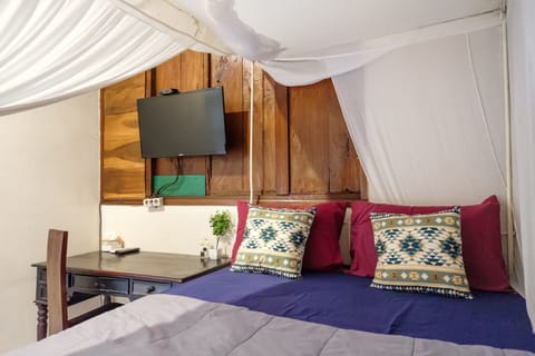 Standard Room | Free WiFi, bed sheets