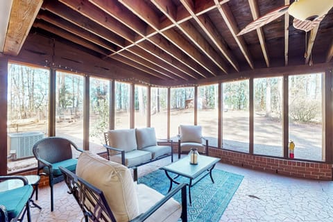 House (3 Bedrooms) | Front of property