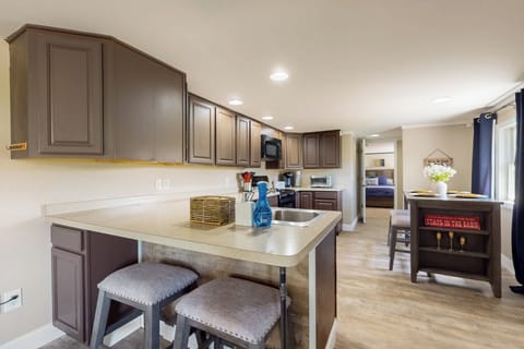 Apartment (1 Bedroom) | Interior