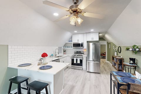 House (1 Bedroom) | Interior