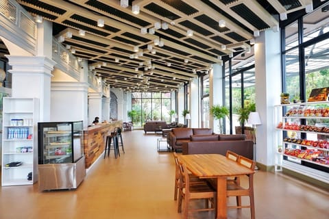 Check-in/check-out kiosk