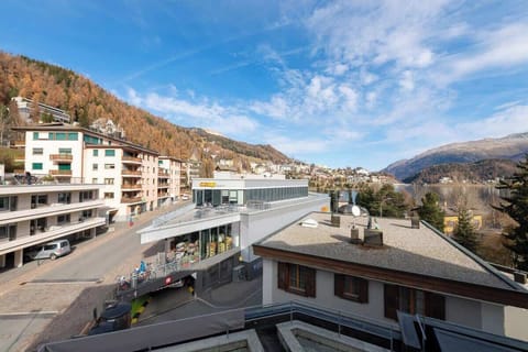 More additions of views 