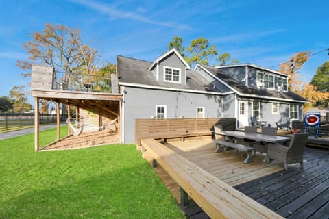 Backyard/Deck