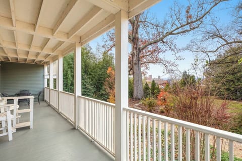 Private Entranceway - With Ample Seating For All Your Guests - Perfect Place To Enjoy The View Over Morning Coffee!
