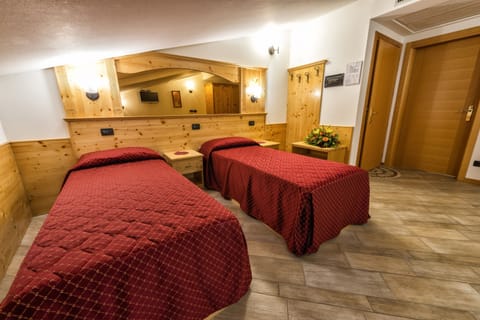 Minibar, in-room safe, desk, soundproofing