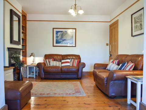 Living area | East Winds, Salcombe
