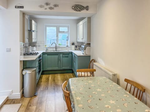 Kitchen | Glyn Terrace Cottage, Borth Y Gest Nr Porthamdog