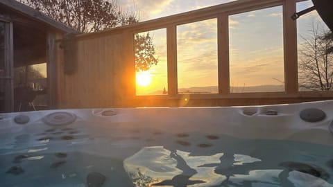 Cabin, 2 Bedrooms, Smoking, Balcony | Outdoor spa tub