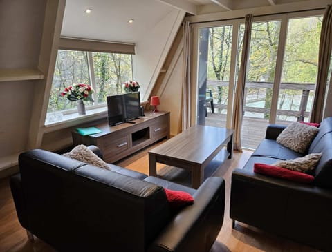 Chalet | Living area