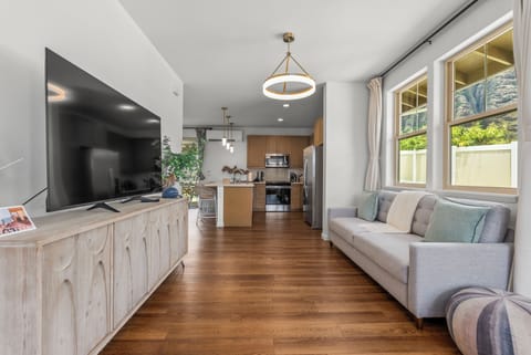 Open layout makes it easy for your group to connect.