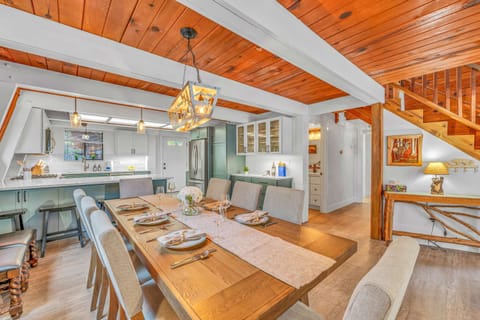 Dining area: 8-12 person dining table off the kitchen. 