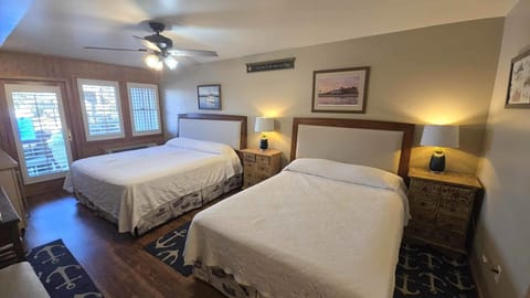 Bedroom with King and Queen