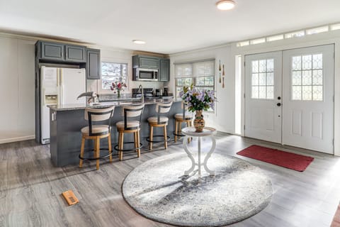 Breakfast Bar | Kitchen | Cooking Basics | Complimentary Spices