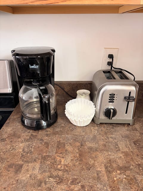 Coffee pot and toaster