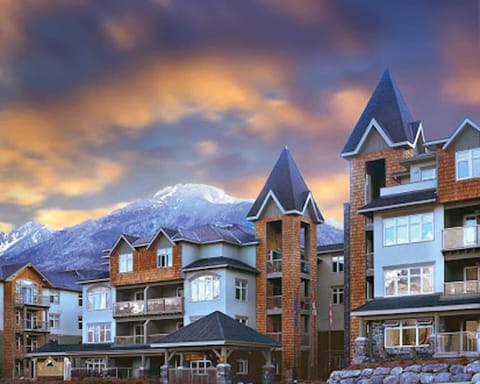 Windtower Lodge