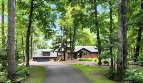 A Warm Northwoods Welcome at Peninsula Point