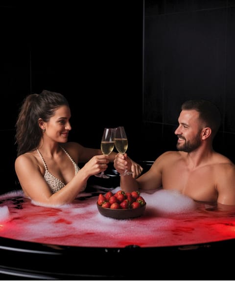 Indoor spa tub